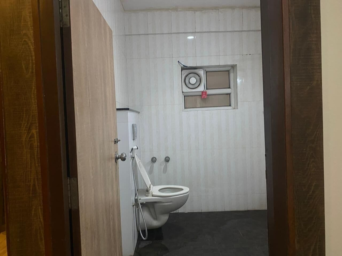 Bathroom 4, Royal Shades, Bangalore