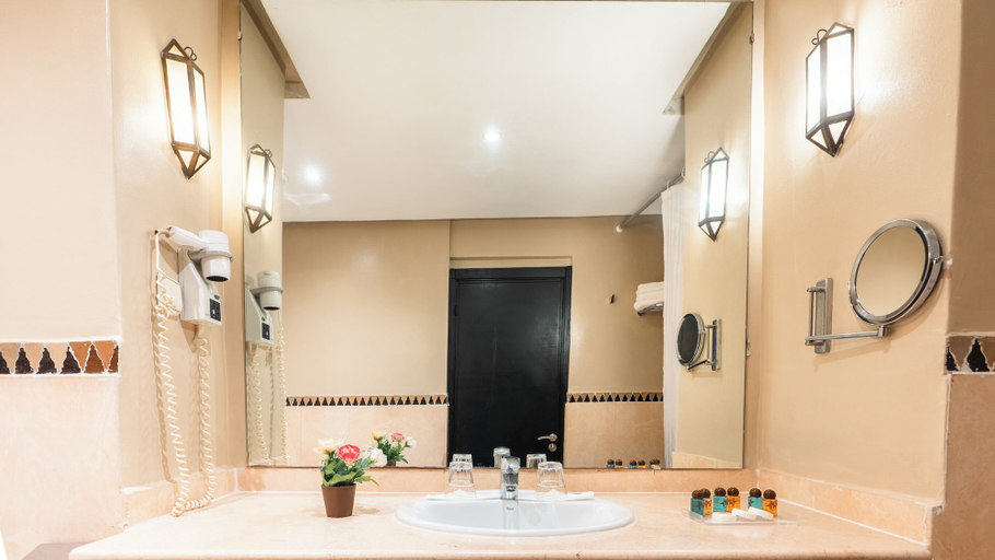 Bathroom 3, Club Paradisio, Marrakech