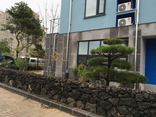 Exterior & Views 1, Jeju Damol Pension, Jeju