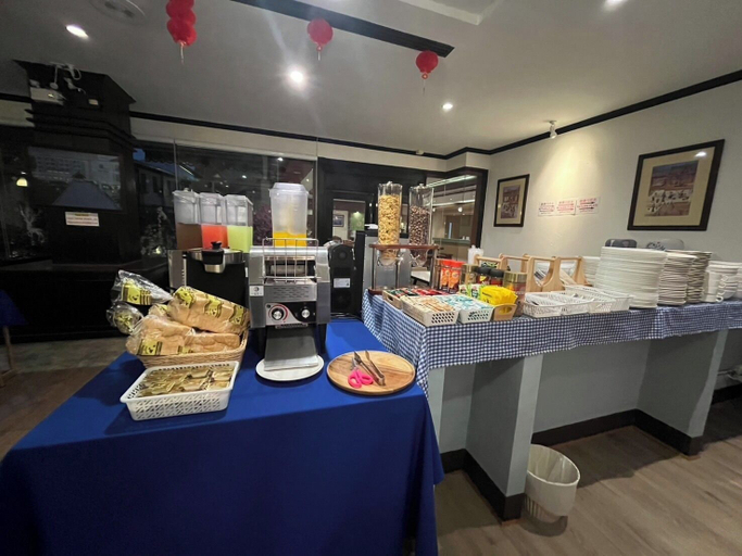 Food & Drinks 5, Tapae Place Hotel Chiangmai, Muang Chiang Mai