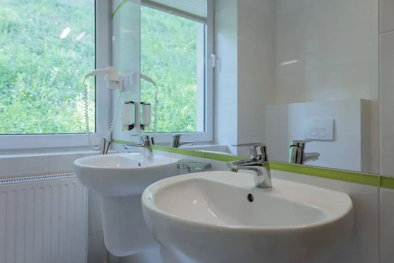 Bathroom 4, Pensjonat Jaga, Nowy Sącz