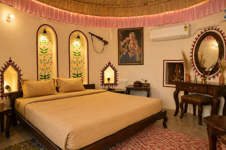 Room 2, Hotel Ratan Mahal Palace, Churu