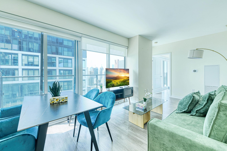 Living area 2, Langston Stays Downtown, Toronto