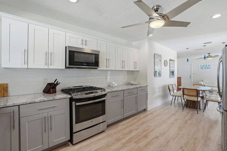 Private kitchen 5, SALTAIRE RETREAT ST PETE, Pinellas