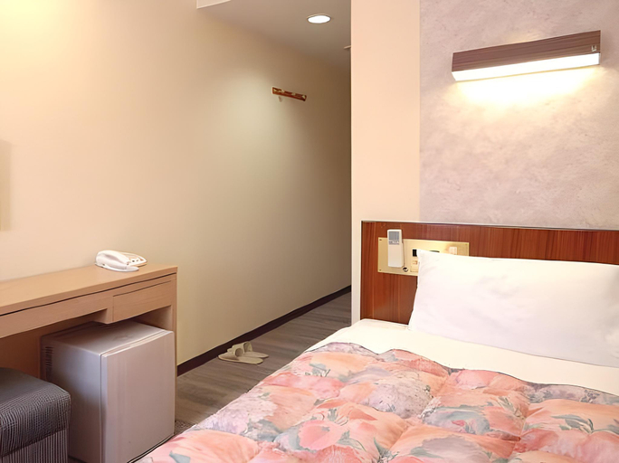 Bedroom 2, Hotel New Plaza Kurume, Kurume