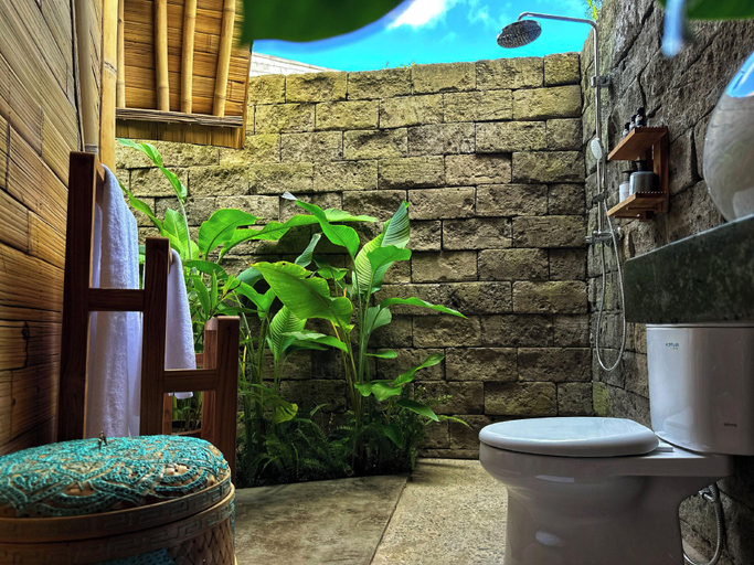 Bathroom 4, Mahajiva, Badung