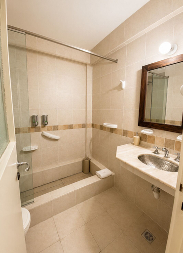 Bathroom 4, Grand Hotel, Rió Hondo