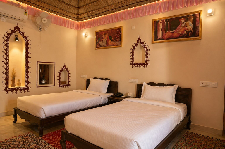 Room 3, Hotel Ratan Mahal Palace, Churu