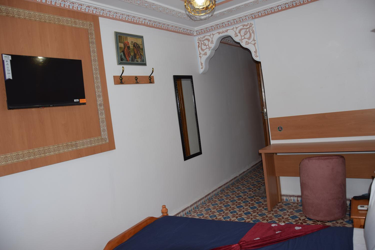 Bedroom 2, Diyafat Bladi, Oujda Angad