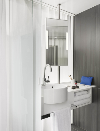 Bathroom, OKKO Hotels Paris Porte de Versailles, Paris