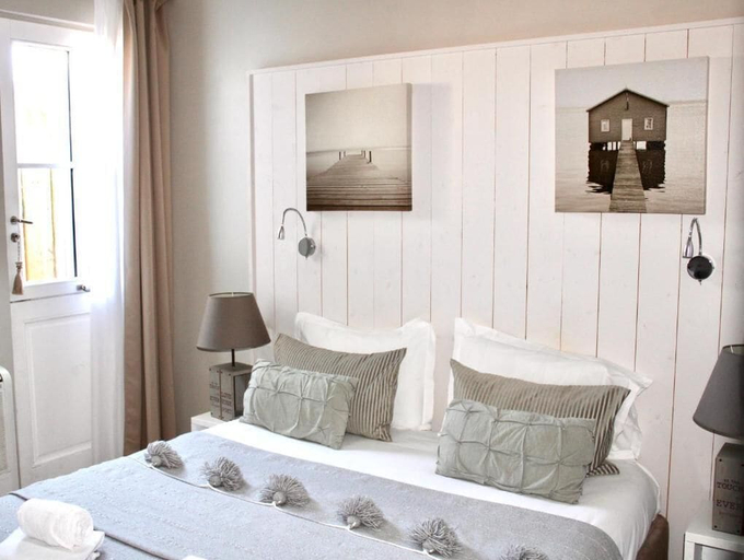 Bedroom 3, Hotel Fleur  de Re, Charente-Maritime