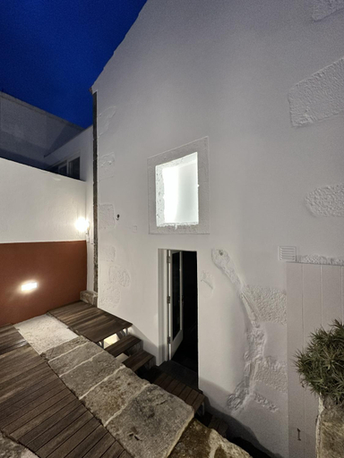 Others 3, Apartamento acolhedor no centro da cidade, com patio privado., Angra do Heroísmo