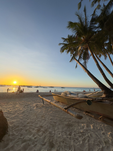Others 5, Wald's Place Boracay, Malay