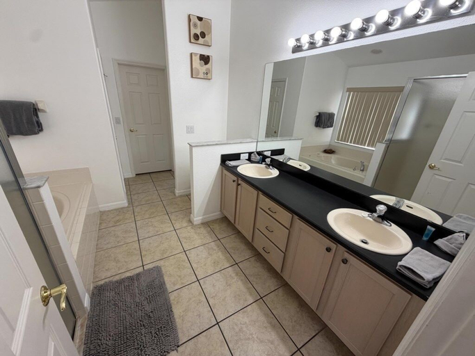 Bathroom 4, Fl Special!! Daisy's Den 5 Bedroom Villa by RedAwning, Osceola