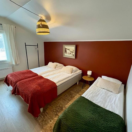 Room 2, Korpinpesä, Finland Proper