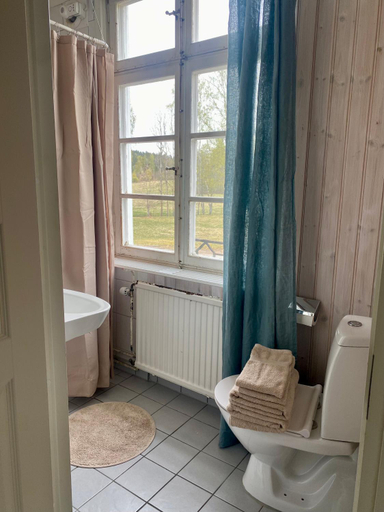 Bathroom 3, Lappnäs Bed & Breakfast, Sunne