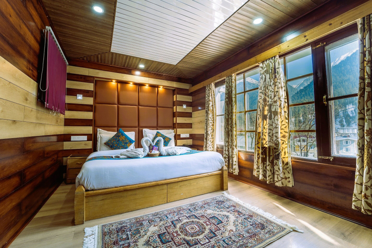Room 2, Bombay Palace, Anantnag