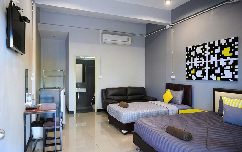 Bedroom 2, Nithra Ratree Hotel, Kabin Buri