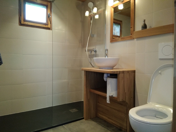 Bathroom 3, Chalet in Notre-Dame near Ski Lift, Savoie