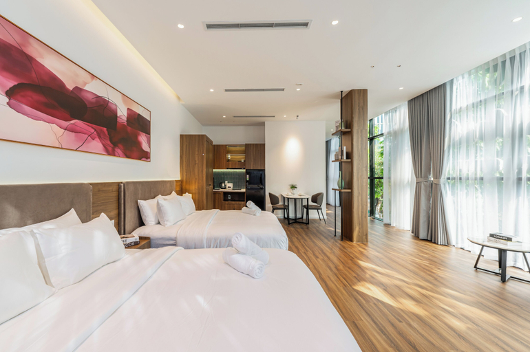 Room 4, Chapter9 Serviced Suite, District 1