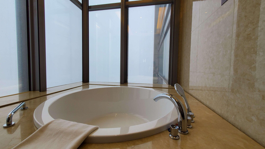 Bathroom, Days Hotel Suites By Wyndham Zixin Changsha, Changsha