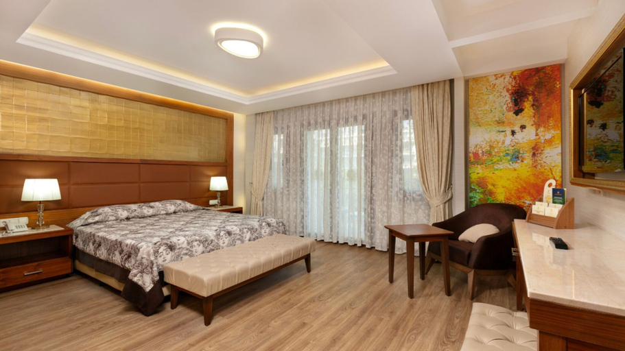 Bedroom 4, Club Hotel Phaselis Rose, Kemer