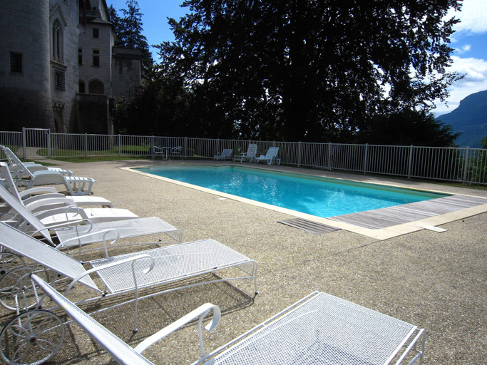 Pool 4, Charming House in Serrieres-en-chautagne, Savoie