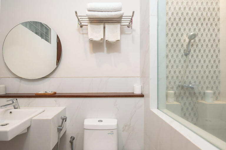 Bathroom 4, Tanaka Canggu Guesthouse, Badung