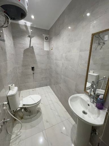 Bathroom 4, Le caire guest, Qasr an-Nil