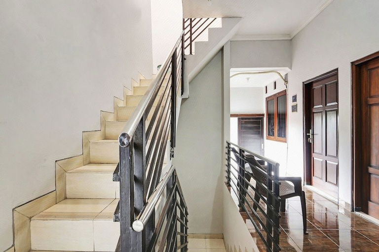 Others 2, OYO 91082 Nathania Exclusive, Sleman