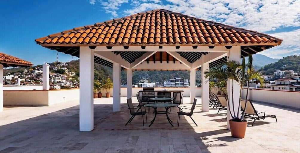 Outdoor dining 5, Ocean view 2Br Condo-Balcony-Beach-Pool - 206, Puerto Vallarta