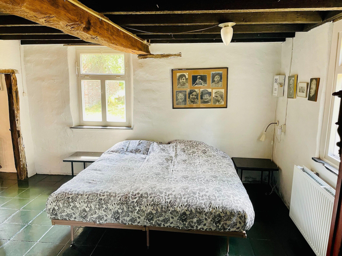 Bedroom 2, Spacious Farmhouse near Forest in Stramproy, Weert