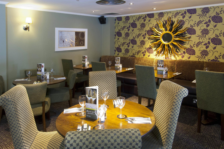 Food & Drinks 5, Premier Inn Gatwick Crawley Town West, West Sussex
