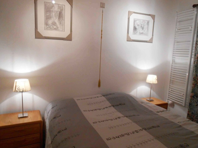 Room 4, Holiday Home in Fayence With Private Pool, Var