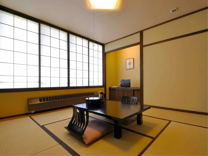 Others 4, Kyounso, Hachimantai