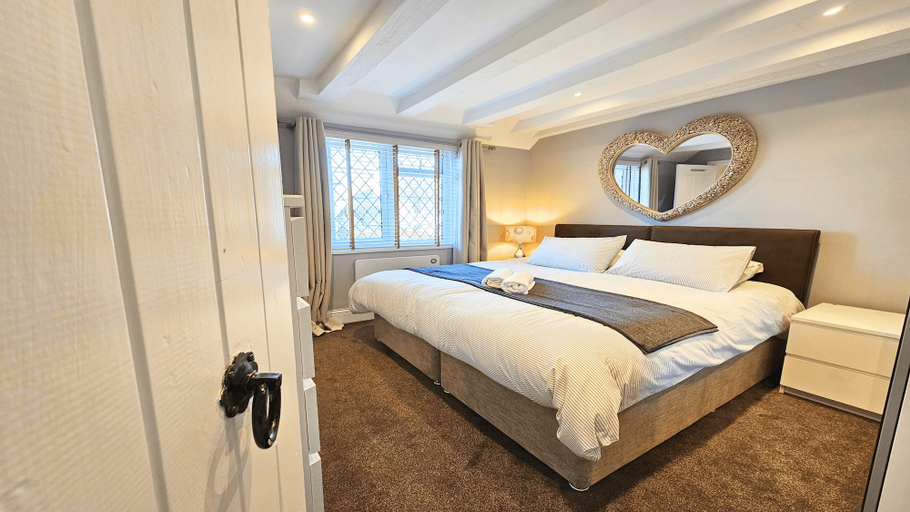 Bedroom 3, Dove Cott Sleeps 4 Central Location, Devon
