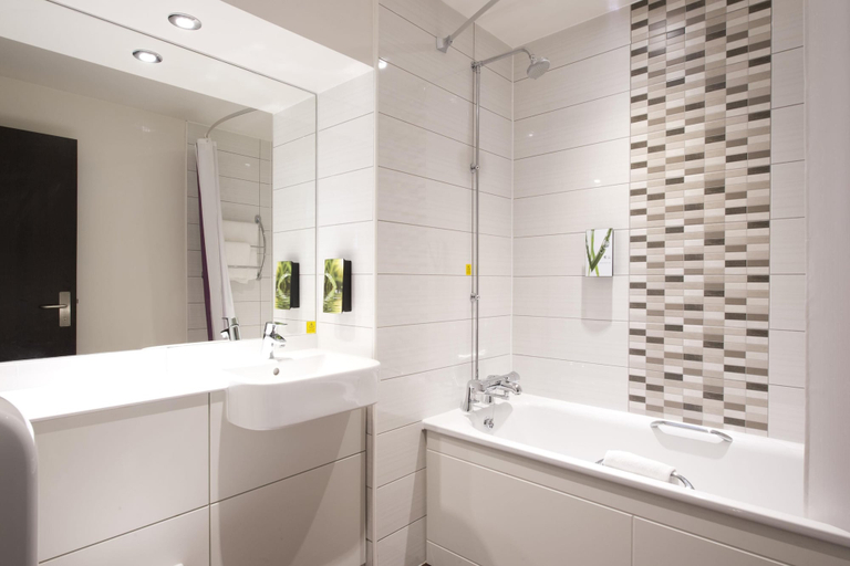 Bathroom 3, Premier Inn Felixstowe Town Centre, Suffolk