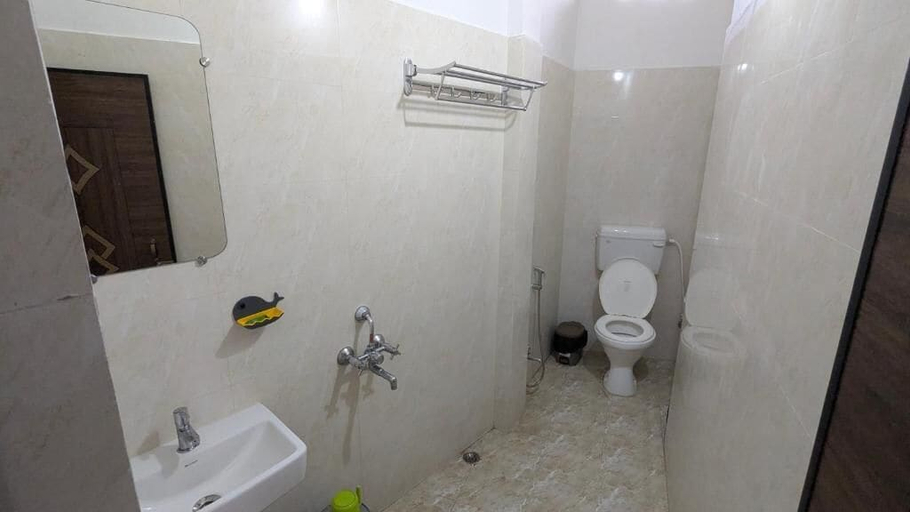 Bathroom 3, Kamakhya Homestay by Bonoriya, Kamrup Metropolitan