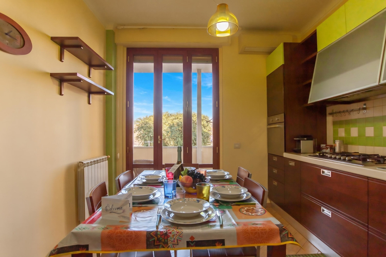 Dining, Happy Apartment Nettuno Close To Sea, Catania