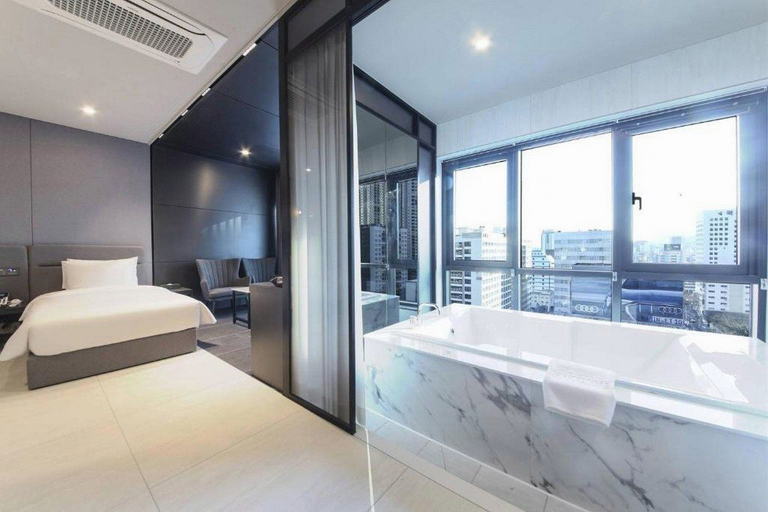 Bedroom, City hotel , Dong