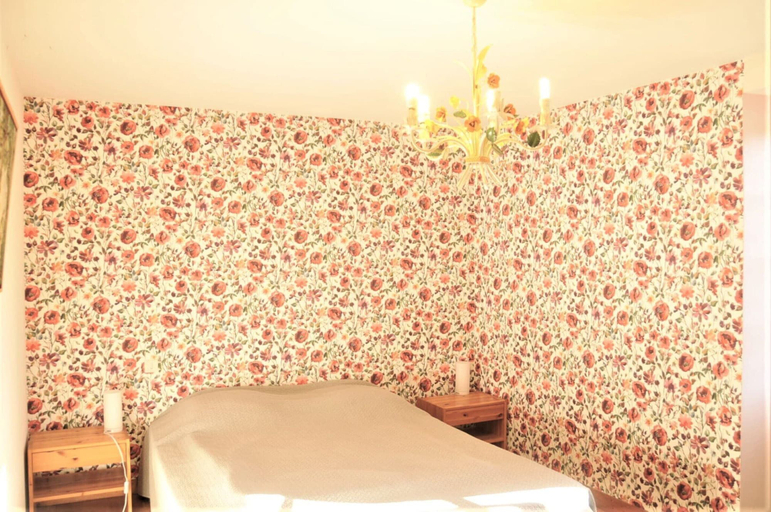 Room 3, Historic Dordogne Escape, Dordogne
