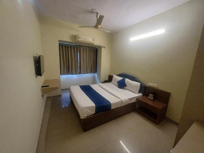 Bedroom 2, Hotel Blue Valley, Sirohi