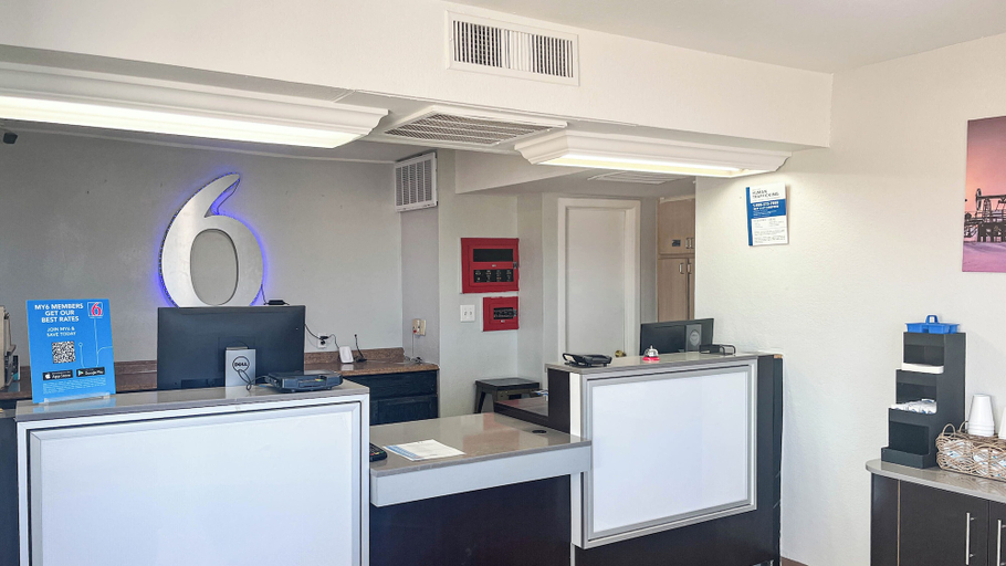 Others 5, Motel 6 – Pecos, TX, Reeves