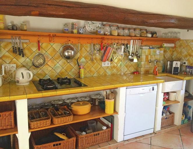 Private kitchen, Verdon Views: Pool & Terrace, Alpes-de-Haute-Provence