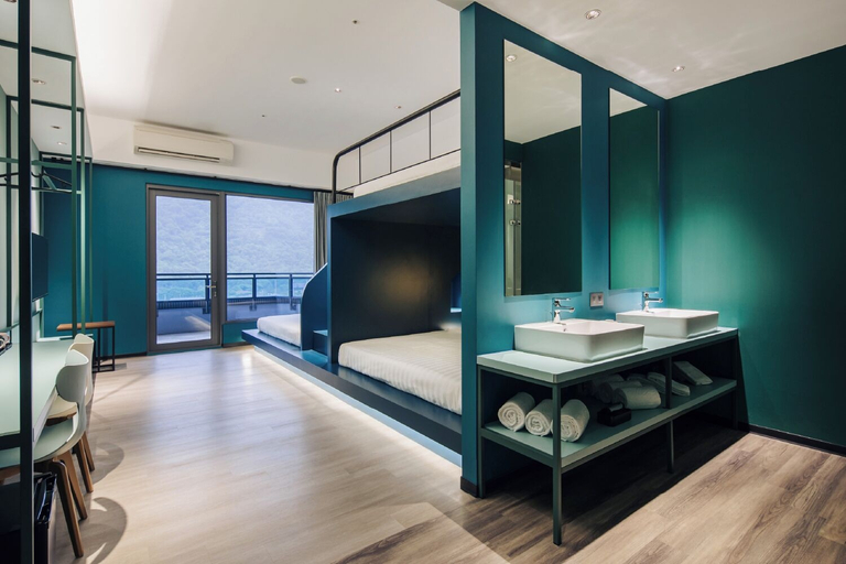 Bathroom 3, OA Hotel