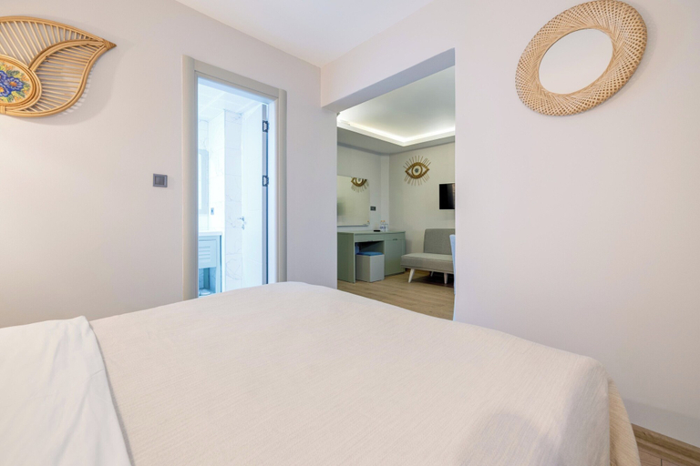 Bedroom 3, Hanedan Hotel, Foça