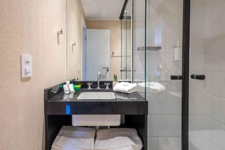 Bathroom 4, Housi Paulista, São Paulo