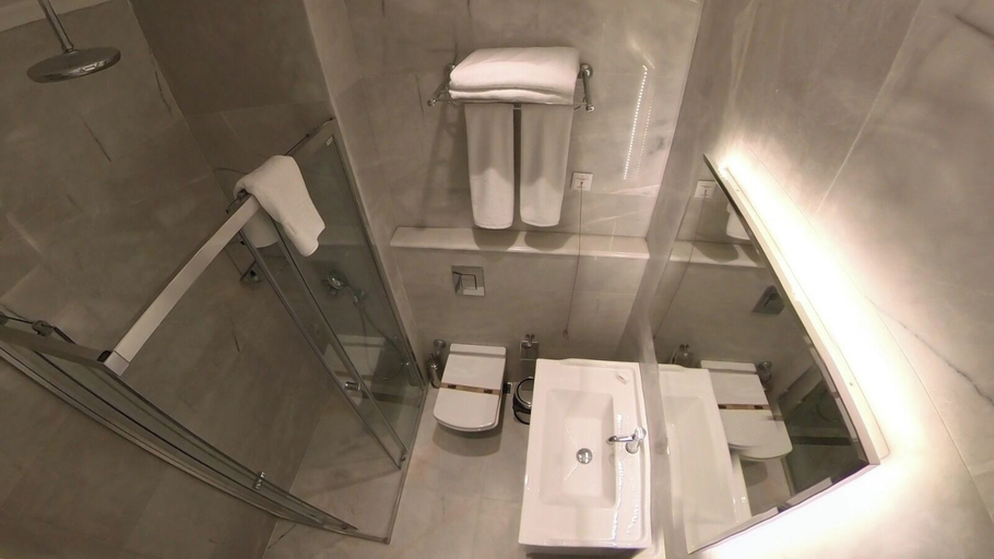 Bathroom 5, DBD Hotel Çeşme, Çeşme