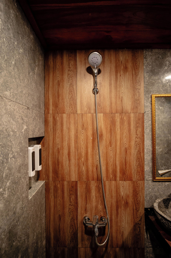 Bathroom 5, Pondok Devana Kintamani, Bangli