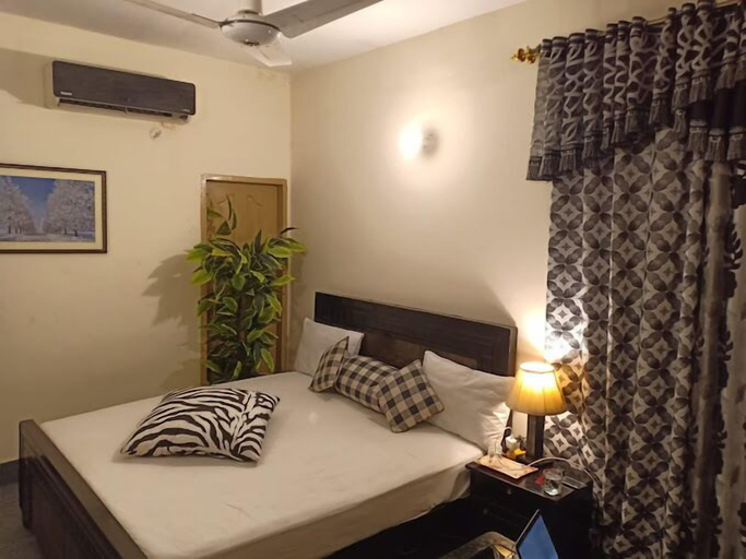 Others 1, Orange Line Hotel, Lahore